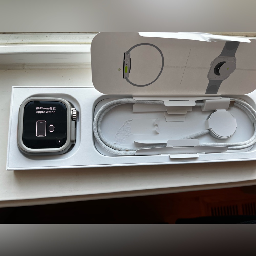 EUC Apple Watch Series 10